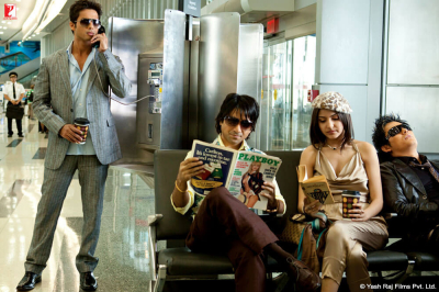 shahid-kapoor-anushka-sharma-vir-das-and-meiyang-chang-in-badmaash-companyfef49ca026f56f7f9f64ff0000090313.jpg