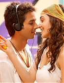 shahid-kapoor-and-anushka-sharma-in-badmaash-company6cf99ca026f56f7f9f64ff0000090313.jpg