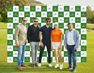 Shahid-and-Mira-Kapoor-at-Vanaha.jpg