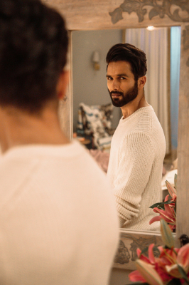 shahidkapoor-1496892385074233352-20220224_222850-img1.jpg