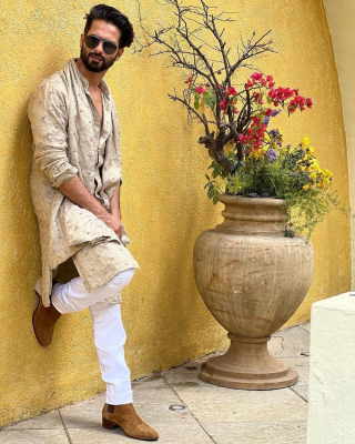 shahidkapoor-1499052961812471811-20220302_213411-img1.jpg