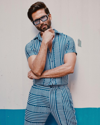 shahidkapoor-1511942483491631105-20220407_111233-img3.jpg