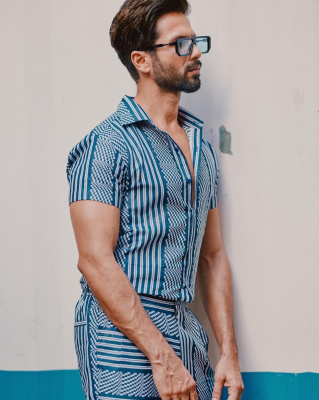 shahidkapoor-1511942490047266818-20220407_111234-img1.jpg