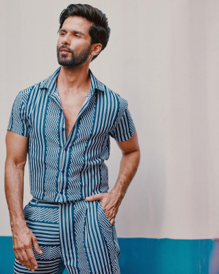 shahidkapoor-1511942490047266818-20220407_111234-img2.jpg