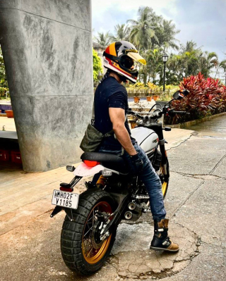 shahidkapoor-1562708401263480832-20220825_131811-img1.jpg