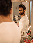 shahidkapoor-1496892385074233352-20220224_222850-img1.jpg