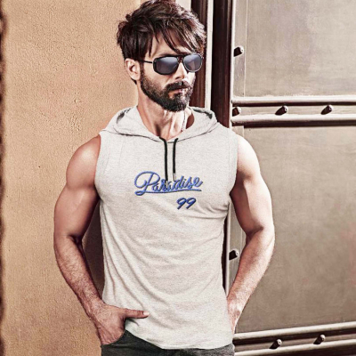 SHAHID_KAPOOR7_1f640681-3fe4-4a8a-a2bf-6a504f8dc25f_900x.jpeg