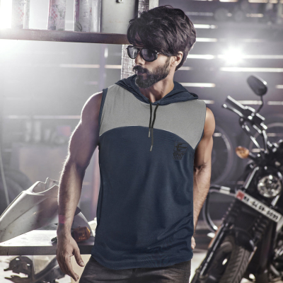 SHAHID_KAPOOR_b9c83121-d737-4def-8645-f6767a42b703_900x.jpg