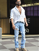 Filename=1000046468.jpg Filesize=116KiB Dimensions=900x1351 Date added=Jan 23, 2025 Shahid Kapoor in a white open-button shirt and distressed jeans.jpg