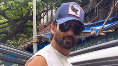 news18-11-2025-08-1a4a8053e897426553606eabcaba4492-16x9_Shahid_Kapoor_spotted_06-08-2025.jpg