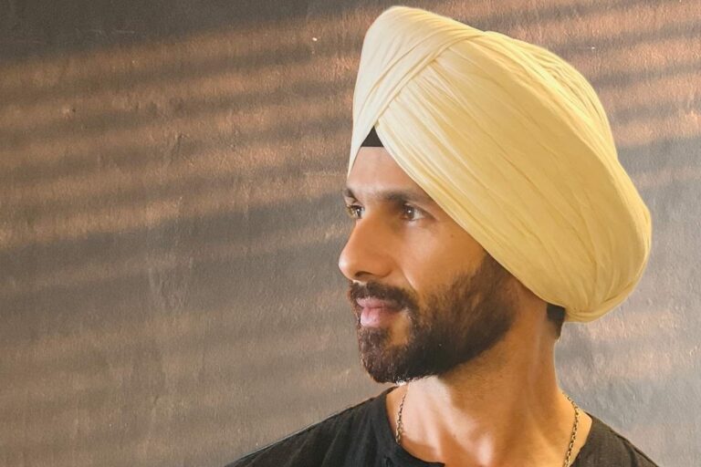 Shahid Kapoor wears Turban in Family wedding function – Instagram post